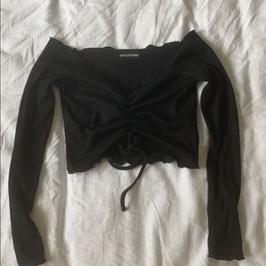 Black long sleeve crop top